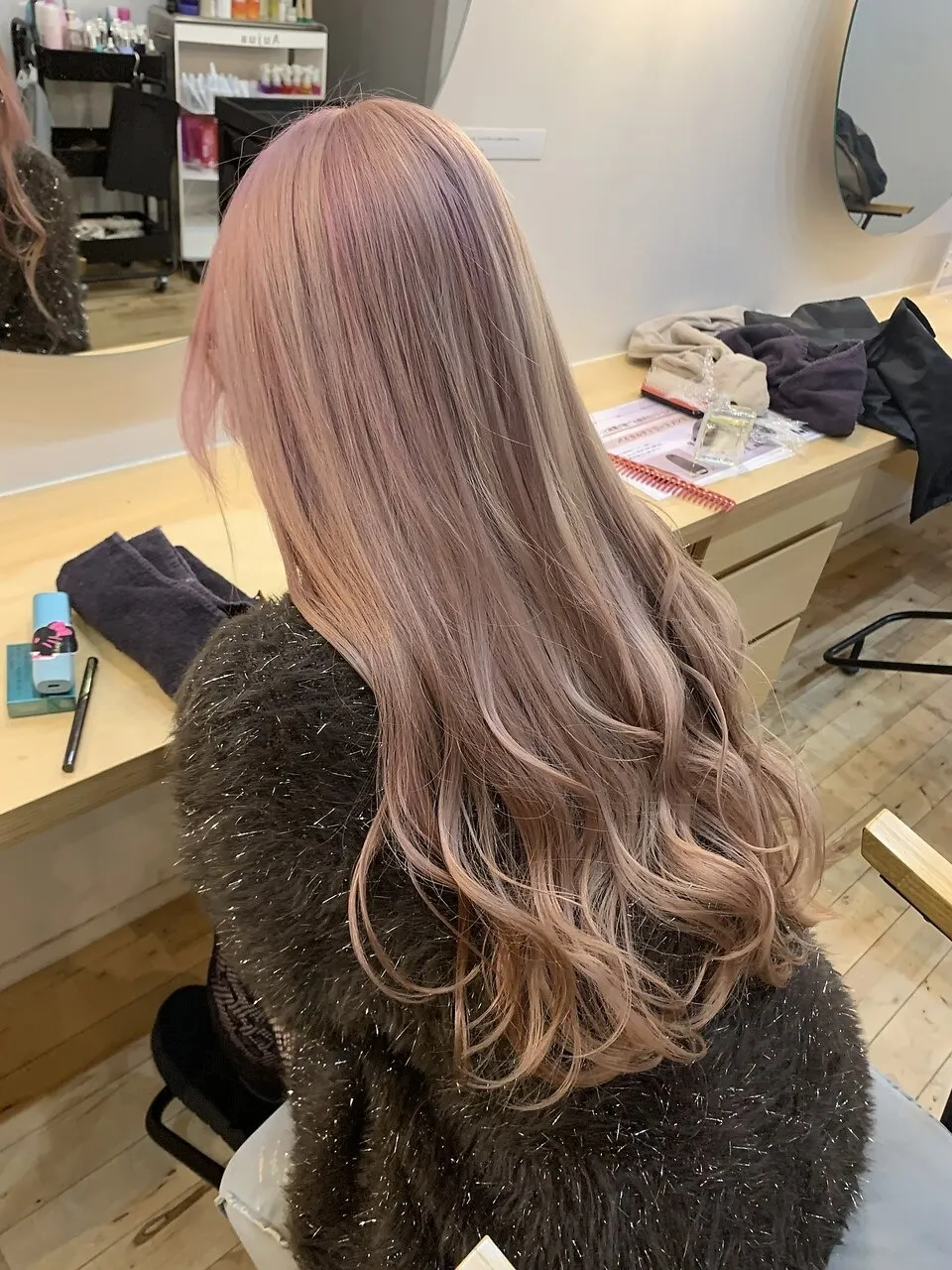 ホワイトピンク